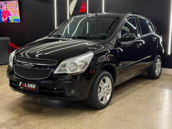 CHEVROLET AGILE 1.4 MPFI LT 8V FLEX 4P MANUAL CHEVROLET AGILE 1.4 MPFI LT 8V FLEX 4P MANUAL